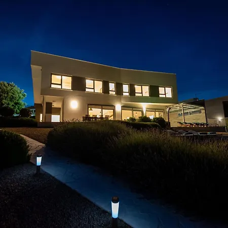 Vila Bilo Idro Zadarvillas *